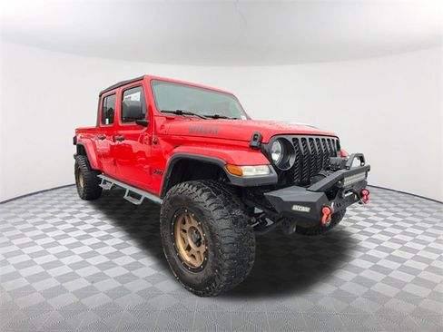 Used 2023 Jeep Gladiator Sport image 3