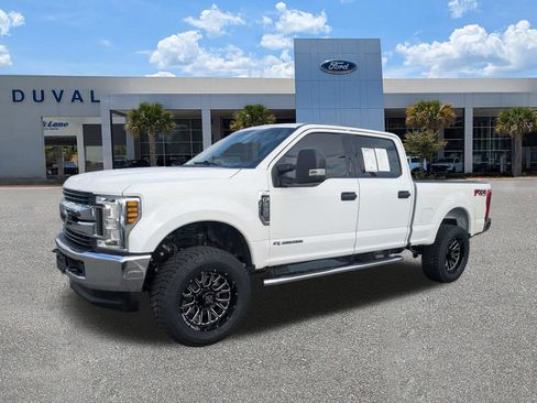 Used 2018 Ford F250 XLT w/ FX4 Off-Road Package AWD/4WD image 8