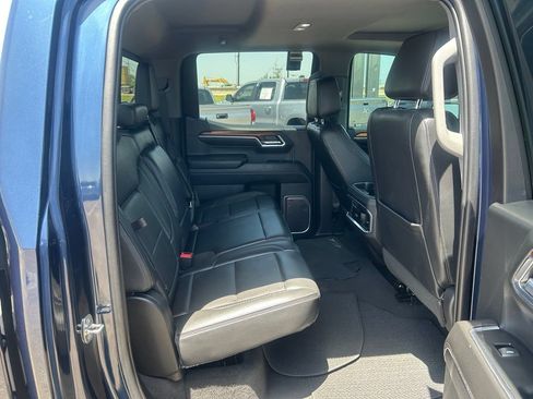 Used 2023 GMC Sierra 1500 Denali w/ Denali Reserve Package AWD/4WD image 14