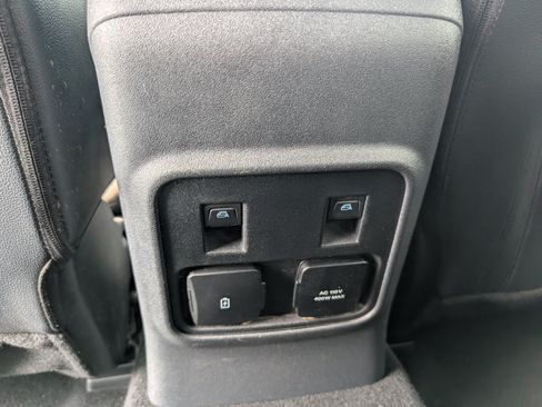 Used 2024 Ford Bronco Wildtrak AWD/4WD image 16