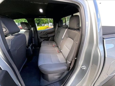 Used 2024 Chevrolet Colorado Trail Boss AWD/4WD image 15