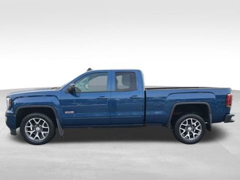 Used 2018 GMC Sierra 1500 SLT w/ All Terrain Package image 6