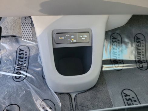 New 2026 Hyundai Ioniq 5 SE image 31