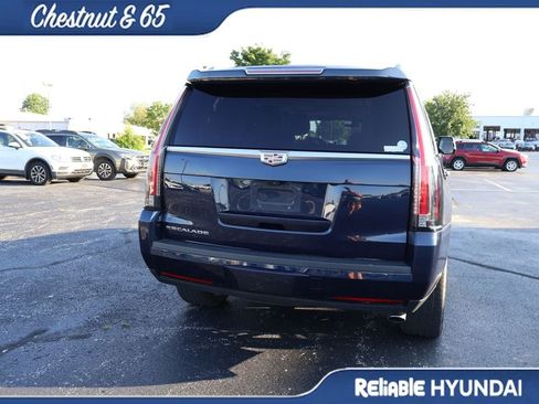 Used 2019 Cadillac Escalade Luxury w/ LPO, Radiant Package AWD/4WD image 20