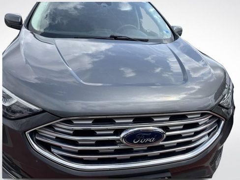 Used 2021 Ford Edge SEL w/ Convenience Package FWD image 3