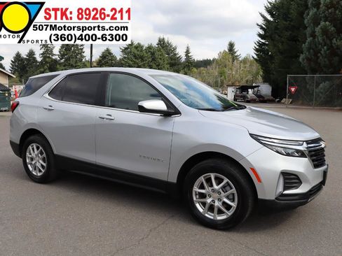 Used 2022 Chevrolet Equinox LT w/ Driver Convenience Package AWD/4WD image 10