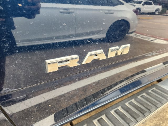 Used 2024 RAM 2500 Laramie w/ Sport Appearance Package AWD/4WD image 8