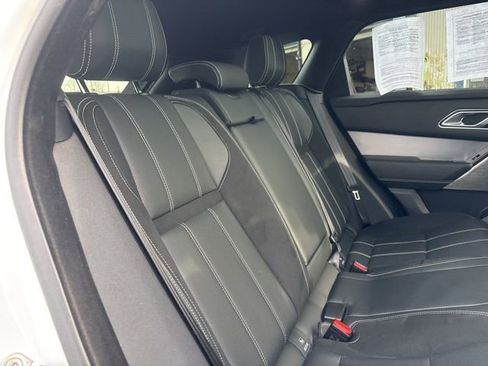 Used 2019 Land Rover Range Rover Velar R-Dynamic SE image 17