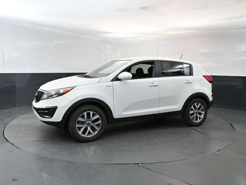 Used 2015 Kia Sportage LX AWD/4WD image 2