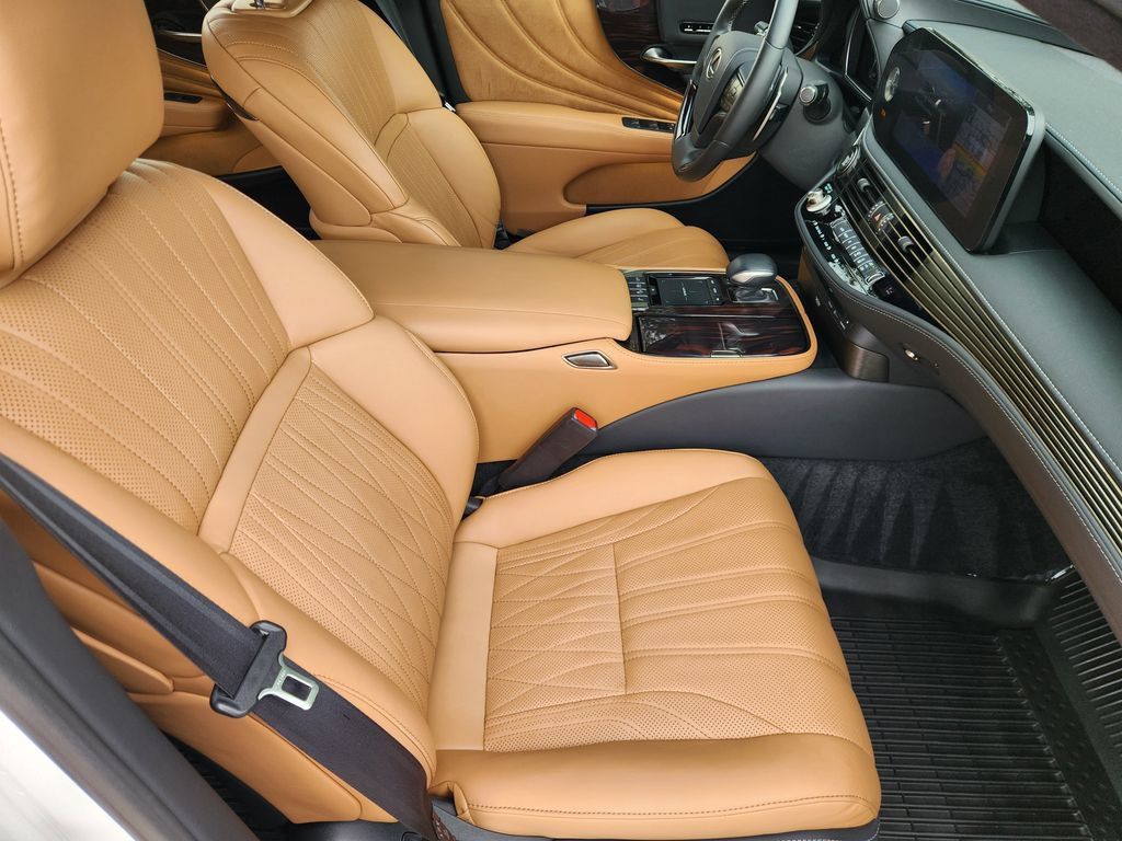 Certified 2022 Lexus LS 500 w/ Interior Upgrade Package RWD image 14