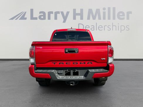 Used 2023 Toyota Tacoma TRD Sport w/ Advanced Technology Package image 4