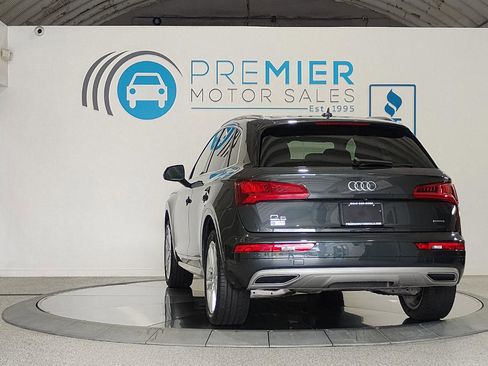 Used 2020 Audi Q5 2.0T Premium Plus w/ Premium Plus Package AWD/4WD image 3