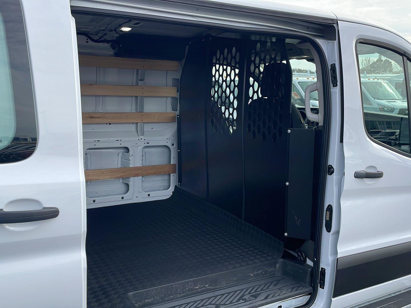 Used 2025 Ford Transit 250 Low Roof w/ Exterior Upgrade Package RWD image 23