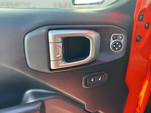 Used 2020 Jeep Wrangler Unlimited Rubicon w/ Cold Weather Group image 25