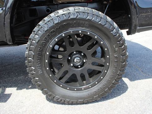 Used 2017 Ford F150 Lariat AWD/4WD image 32