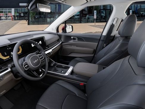 New 2026 Kia Carnival FWD image 17