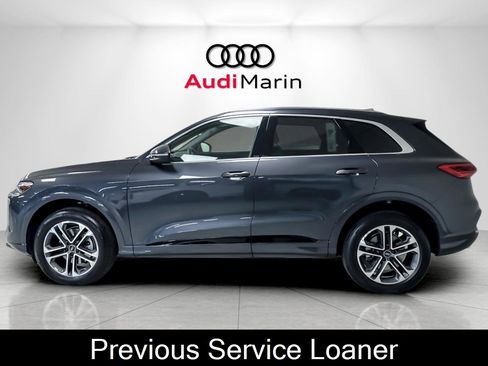 Certified 2025 Audi Q5 Premium Plus w/ Premium Plus image 2