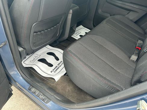 Used 2011 Chevrolet Equinox LT w/ Driver Convenience Package FWD image 9