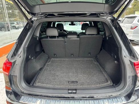 Used 2022 Volkswagen Tiguan SE R-Line AWD/4WD image 25