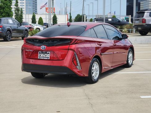 Used 2017 Toyota Prius Prime Advanced FWD image 7