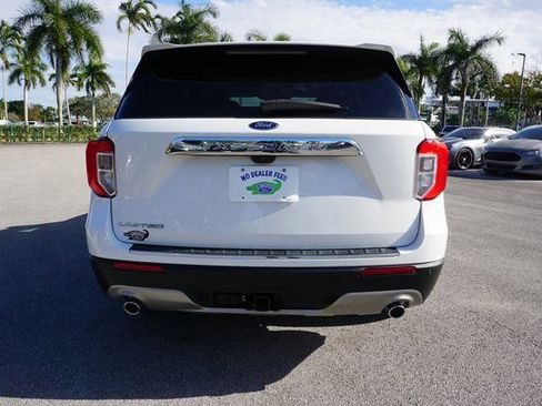 Certified 2022 Ford Explorer Limited w/ Limited Technology Package image 31