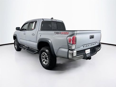 Used 2021 Toyota Tacoma TRD Off-Road AWD/4WD image 11