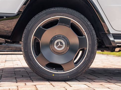 Used 2024 Mercedes-Benz G 63 AMG 4MATIC image 13