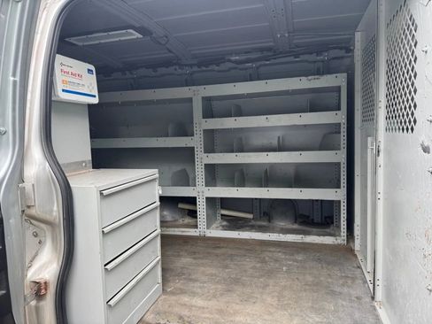 Used 2020 GMC Savana 3500 w/ Driver Convenience Package RWD image 16