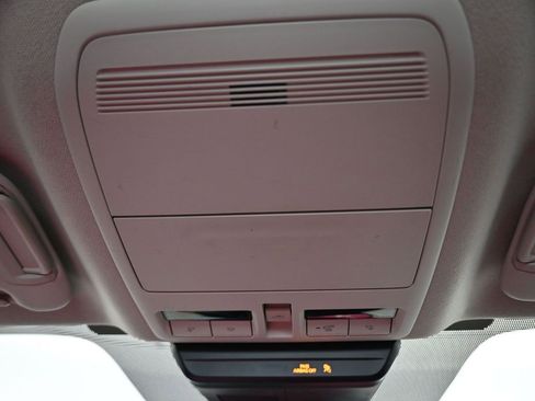 Used 2022 MAZDA MAZDA3 s image 25