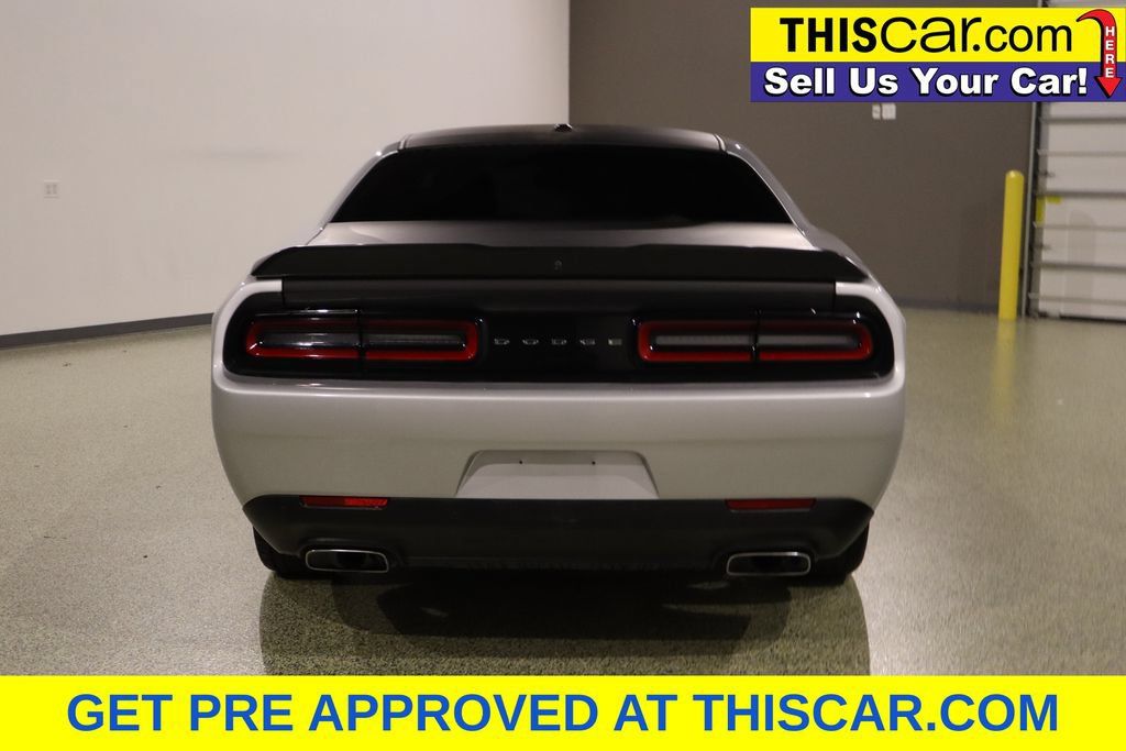 Used 2023 Dodge Challenger R/T RWD image 8