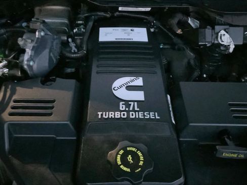 Used 2019 RAM 2500 Laramie image 31