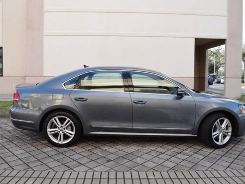 Used 2015 Volkswagen Passat TDI SEL Premium image 7