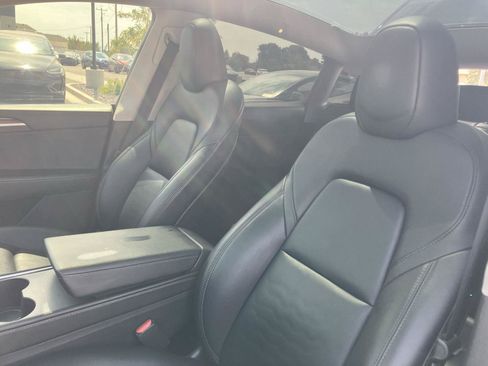 Used 2023 Tesla Model Y Performance AWD/4WD image 15