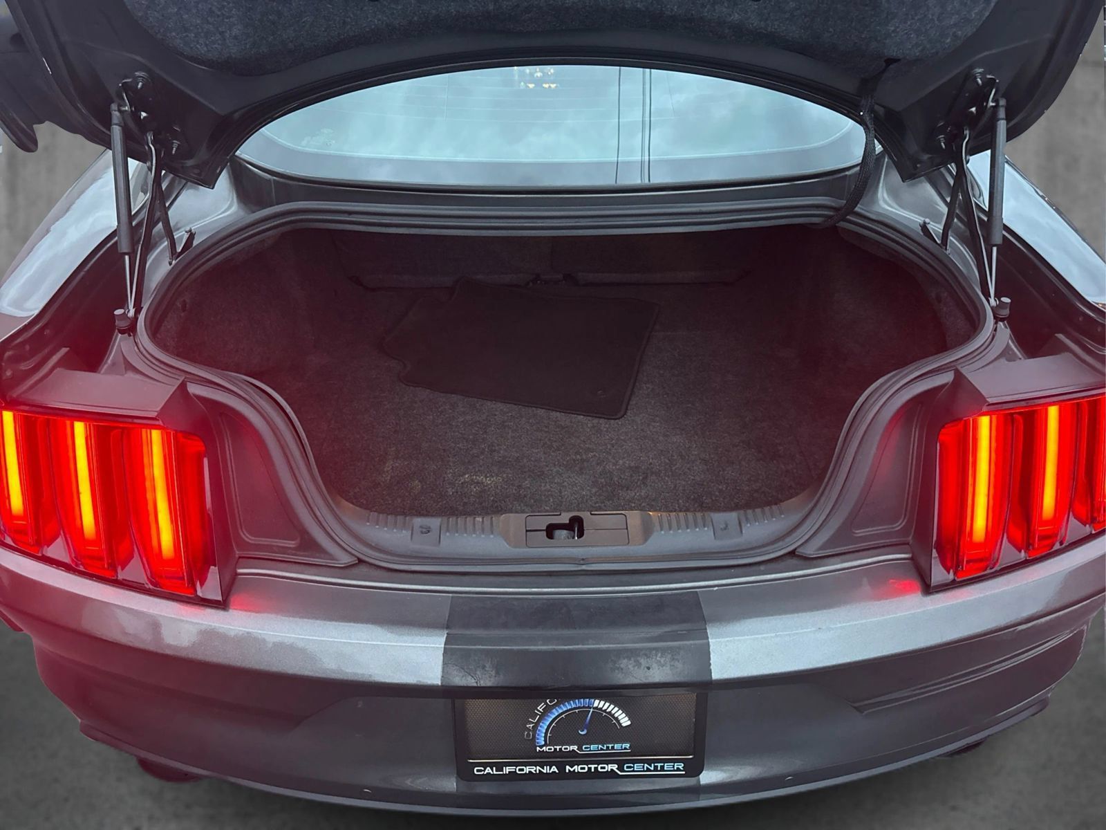 Used 2015 Ford Mustang Premium RWD image 13