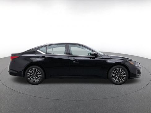 Used 2026 Nissan Altima 2.5 SV FWD image 10