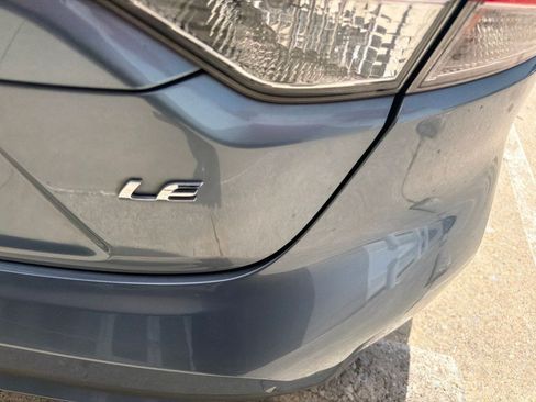 Used 2020 Toyota Corolla LE FWD image 5