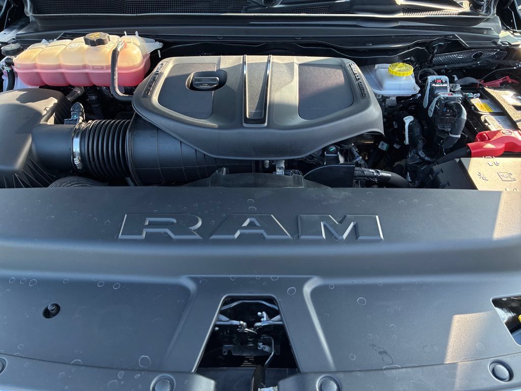 Used 2026 RAM 1500 Laramie AWD/4WD image 23