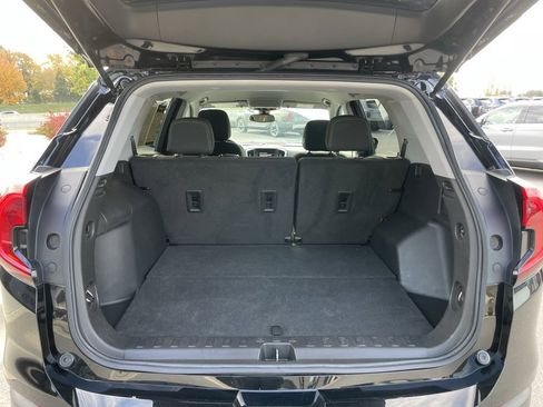 Used 2022 GMC Terrain SLE w/ Driver Convenience Package image 26