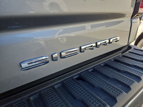 Certified 2025 GMC Sierra 2500 Denali Ultimate w/ Max Trailering Package image 9