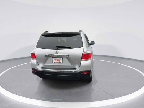 Used 2012 Toyota Highlander Limited w/ Tow Pkg image 7