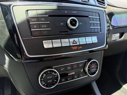 Used 2019 Mercedes-Benz GLS 450 4MATIC image 48