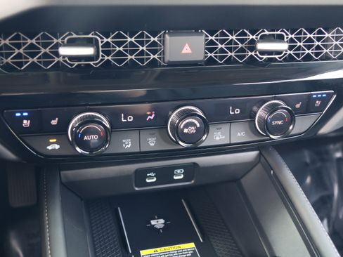 Used 2025 Honda Accord Touring image 25