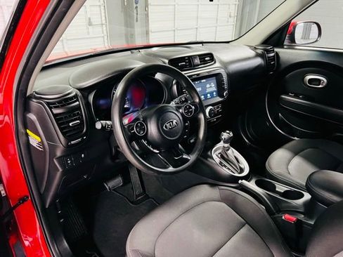 Used 2019 Kia Soul + FWD image 20