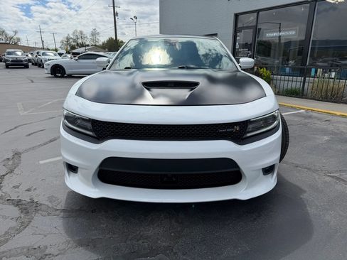 Used 2015 Dodge Charger R/T Scat Pack w/ Technology Group RWD image 2