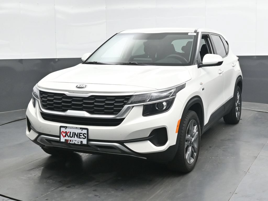 Used 2021 Kia Seltos LX AWD/4WD image 6