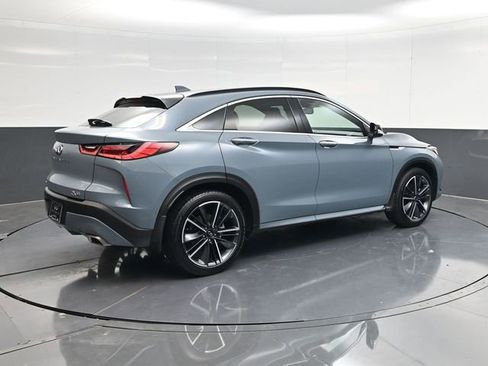 Used 2023 INFINITI QX55 Luxe w/ Cargo Package image 3