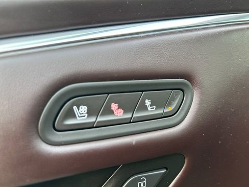 Used 2023 Cadillac Escalade Sport Platinum w/ LPO, ONYX Package image 16