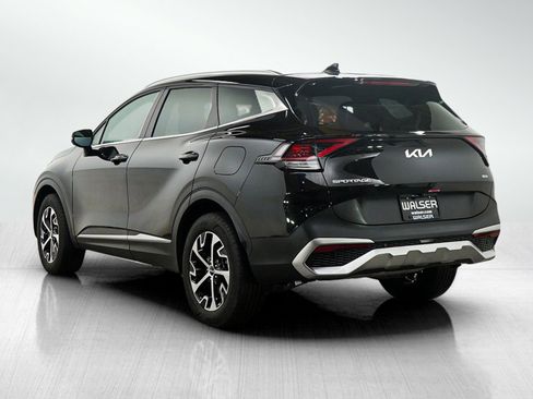 Used 2025 Kia Sportage EX AWD/4WD image 3
