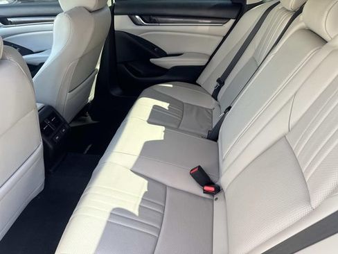 Used 2021 Honda Accord EX-L image 32
