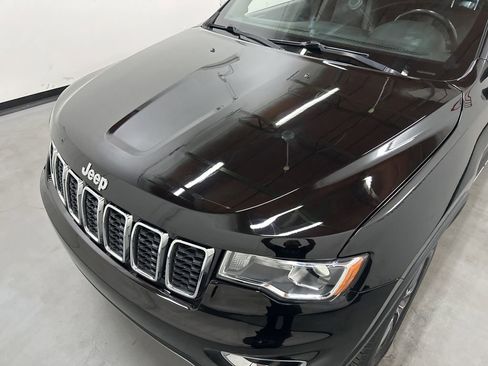 Used 2019 Jeep Grand Cherokee Limited AWD/4WD image 25